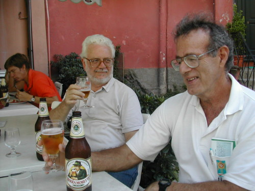 Mario and Emilito have beer in Vernazza