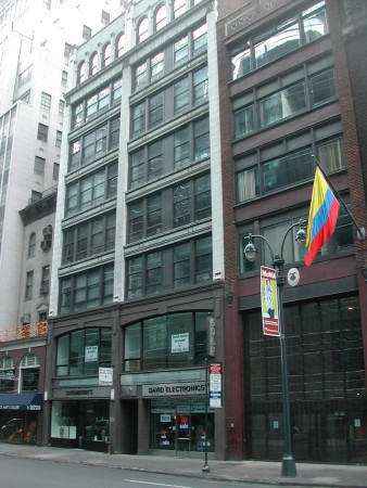 Cortina location - 12 E 46 St - in 2005