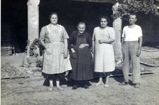 Josefa Monfort & Trini, Rosa & Pascual