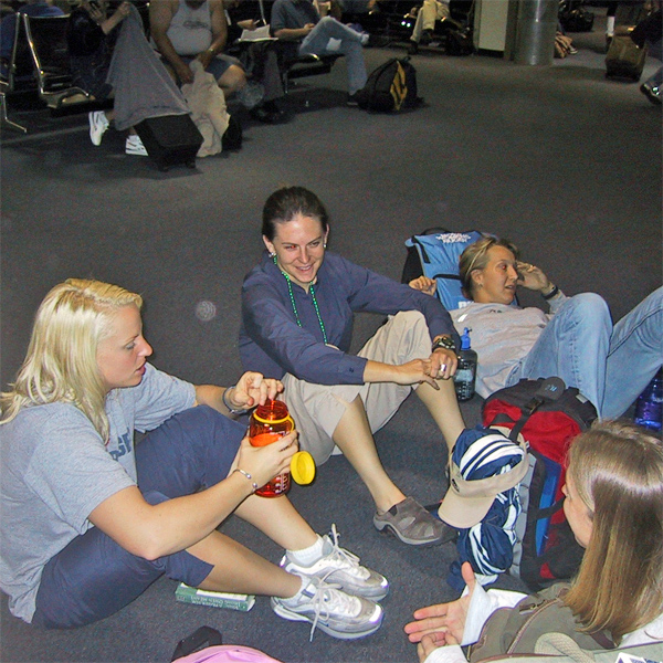 Jen Jess Dana relax @ LAX