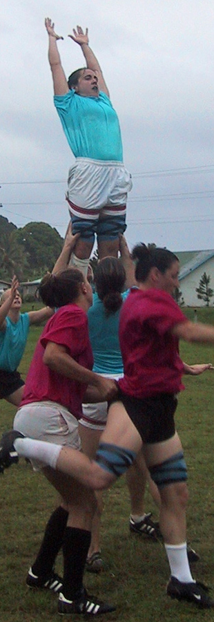 Lindsay lifted
        at LO practice