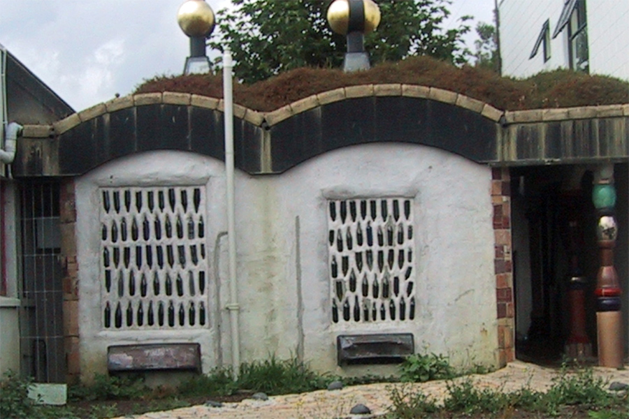 Kawakawa bottle window - exterior