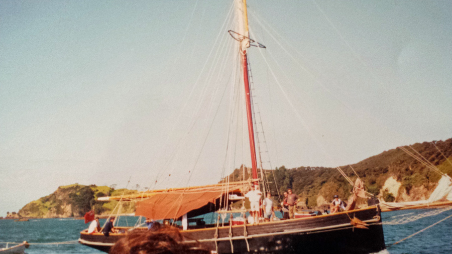 Stag party boat that joines us in
            Bay of Islands