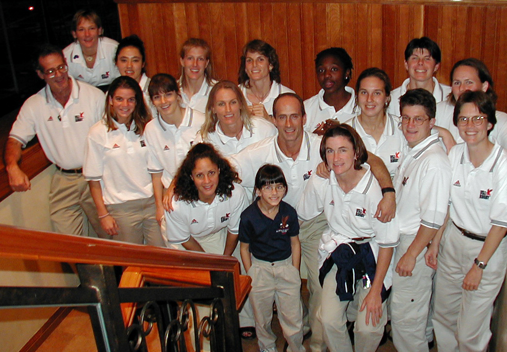 US
          Women at Hong Kong 2001 Reception