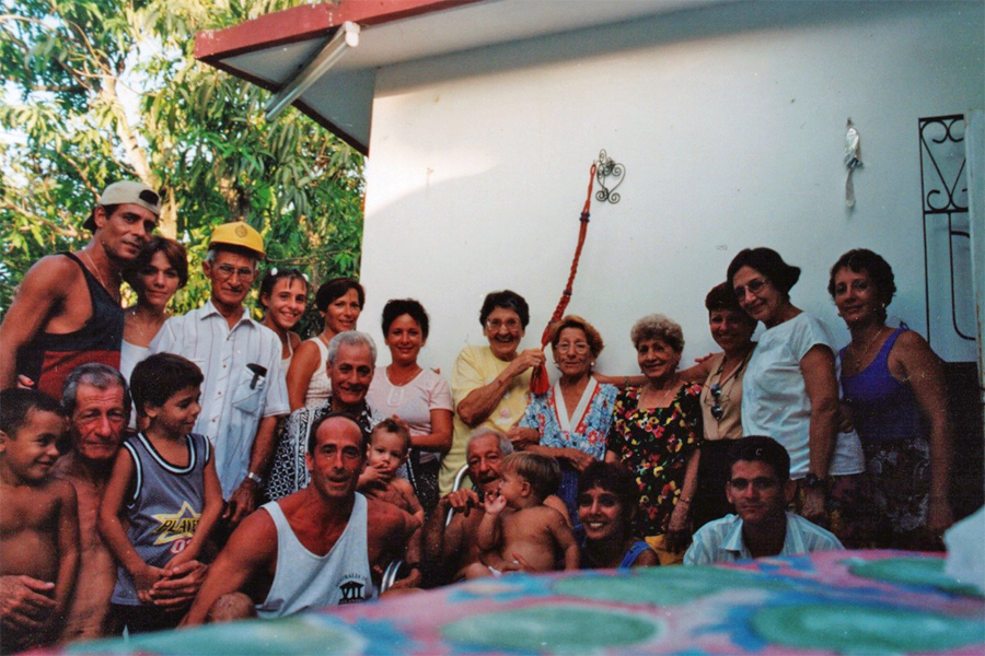 Al Caravelli &
family