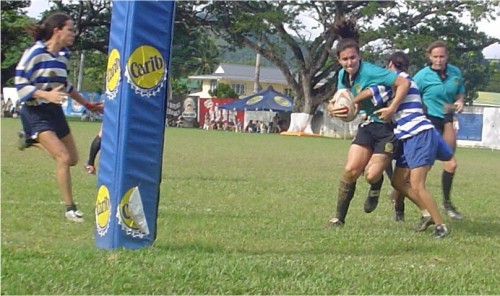 Ruth scoring a try