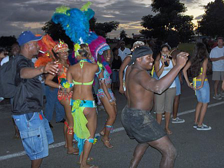 Al dancing with masqueraders